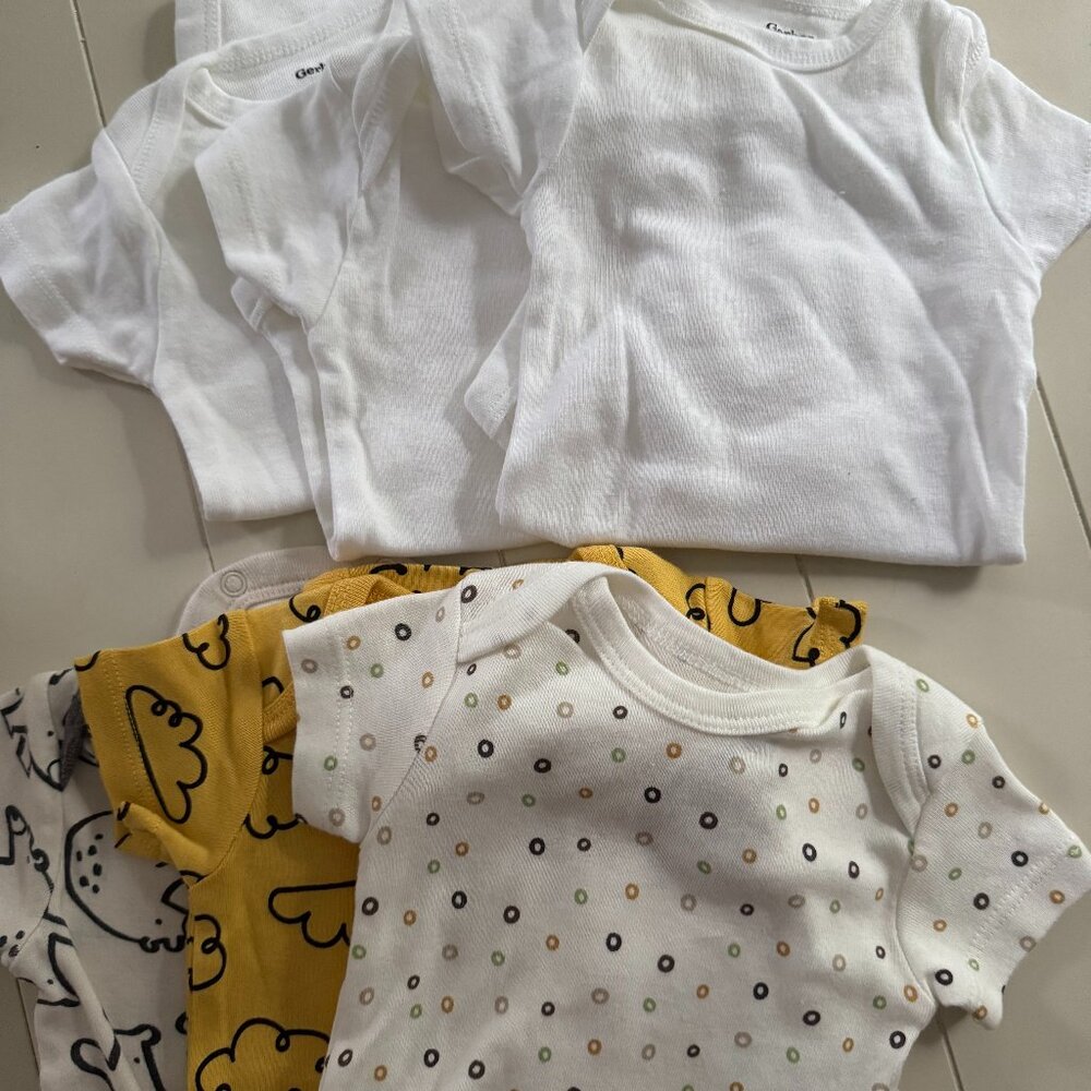 Gerber & Small Story Onesies (6) | Short Sleeve | 0-3mo